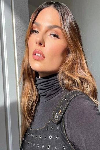 Isis Valverde